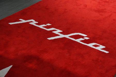 Pininfarina? Ne, aber fast. Ein bisschen Ähnlichkeit muss erlaubt sein.