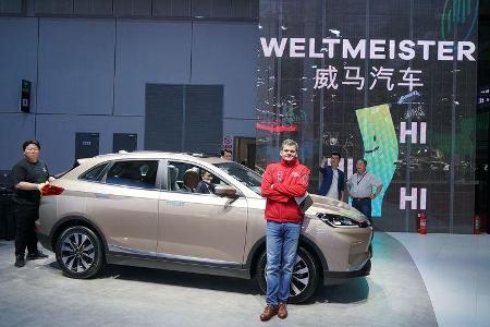 Wir sind Weltmeister - 2014. Dieses Jahr gibt es von der gleichnamigen Marke Elektro-SUV mit Gesichtserkennung zum Losfahren...