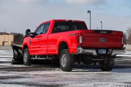 Ford F-350 Snowplow