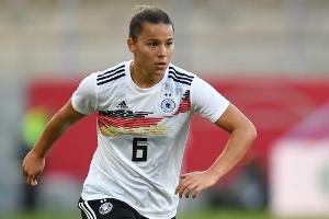 Nationalspielerin Oberdorf verlängert in Wolfsburg bis 2024