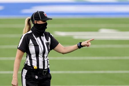 NFL: Sarah Thomas erste Schiedsrichterin im Super Bowl