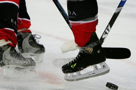 DEL: Bremerhaven wieder an der Spitze