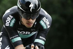 Kollision mit Auto: Drei Bora-Radprofis zur Untersuchung im Krankenhaus