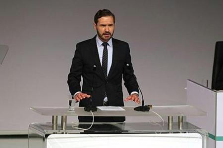 Wikipedia-Eintrag über Curtius: DFB entschuldigt sich