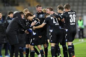 Bielefeld schlägt Stuttgart im Aufsteigerduell