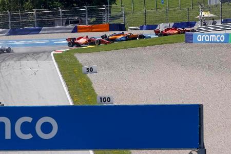 Im ersten Rennen der 'Corona-Saison' 2020 folgt Vettels nächster Bock. Diesmal schießt er mit seinem Ferrari in eine Lücke, ...