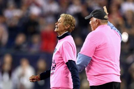 Bradys Eltern waren beide an COVID-19 erkrankt