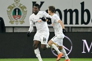 Nach Chancenwucher: Gladbach siegt in Bielefeld