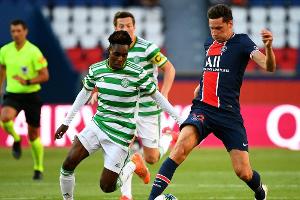 Leverkusen verpflichtet Rechtsverteidiger Frimpong von Celtic