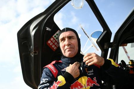 Dakar: Peterhansel baut Führung aus