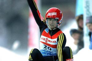 Geisenberger meldet sich mit Jubiläums-Sieg zurück