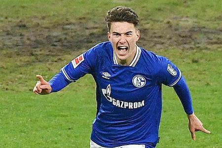 19 Jahre, 302 Tage - beim 4:0 gegen die TSG Hoffenheim am 09.01.2021