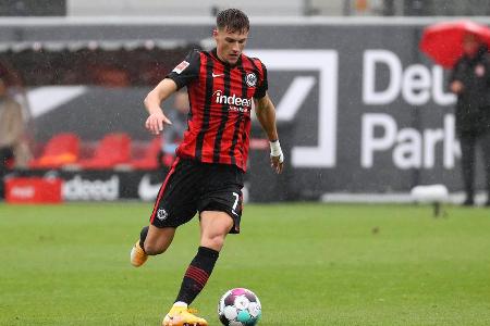 Fand auf das Pressing der Schalker meist die richtigen Antworten. Bot in der Offensive ansprechende Laufwege an, wurde so te...