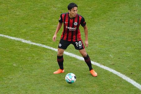 Dirigierte das Frankfurter Spiel abgeklärt und bewies insgesamt ein gutes Gespür für die Tempoverschärfungen. Phasenweise le...