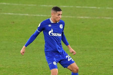 Konnte nicht mal ansatzweise an den Gala-Auftritt gegen Hoffenheim anknüpfen. Machte am Ball zu viele Fehler, ließ in seinen...