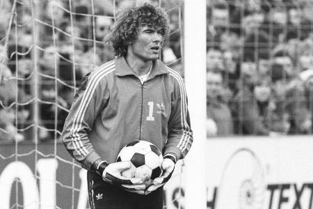 456 Spiele für Schalke 04 und Hertha BSC