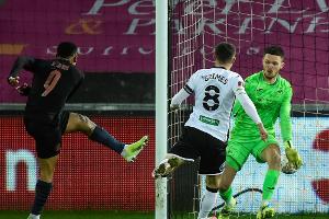 ManCitys Siegesserie geht weiter