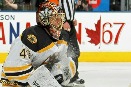 NHL-Goalie Rask geht versehentlich vom Eis: 