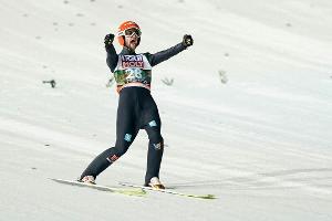 Eisenbichler fliegt auf Platz drei - Granerud siegt erneut