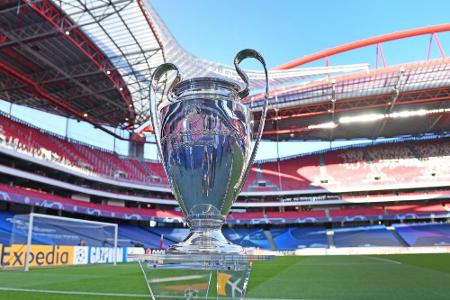 Europacup-Verlegungen: Freitag mahnt Fußball zu 