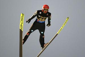 Skispringen: Eisenbichler gewinnt Prolog in Rasnov