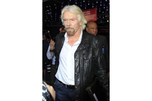 Richard Branson selbst kann es natürlich kaum erwarten, in die unendlichen Weiten über unseren Köpfen zu fliegen. Der Untern...
