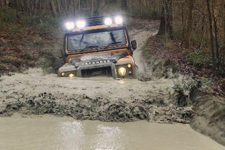 Land Rover Defender Works V8 Trophy: Camel lässt grüßen