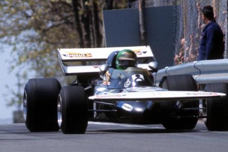 Den skurrilsten Frontflügel aller Zeiten baut March-Cosworth in der Saison 1971.