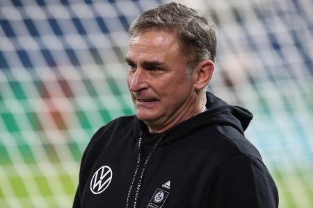 DFB-Trainer Stefan Kuntz hat Wunderkind Youssoufa Moukoko vom BVB für die Gruppenphase der U21-EM in Ungarn und Slowenien no...