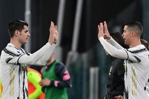 Ohne "Schwimmreifen" Ronaldo: Juve hält Anschluss im Titelrennen