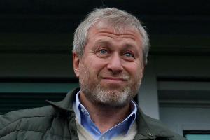 Chelsea-Besitzer Abramowitsch verklagt Verlag