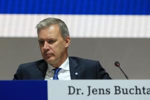 Schalker Machtkampf eskaliert: Buchta nennt Rangnick-Gruppe "vereinsschädigend"