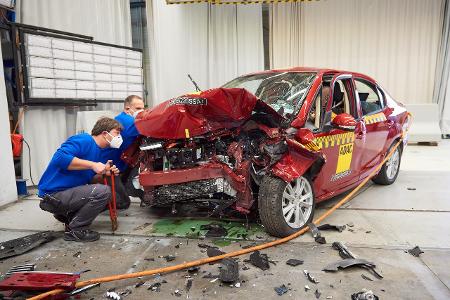 Crashtest ADAC Suda SA01