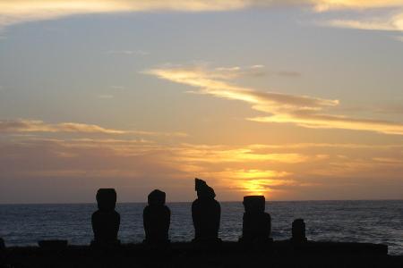 Osterinseln: Köpfe der heiligen Inseln