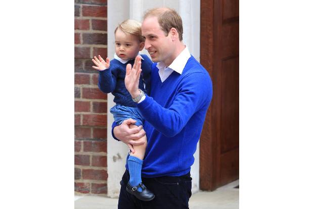...der Kleine höchstpersönlich vor Ort war, als seine Schwester am 2. Mai dieses Jahres geboren wurde - schließlich musste P...