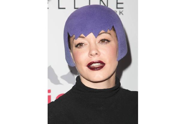 ...Frisurenexperiment von Rose McGowan. Der ehemalige 