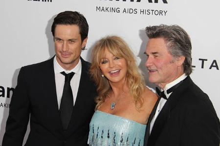 ...Goldie Hawn, die bereits seit 1983 mit Kurt Russell zusammen ist. Aus einer früheren Beziehung stammt übrigens der Hottie...