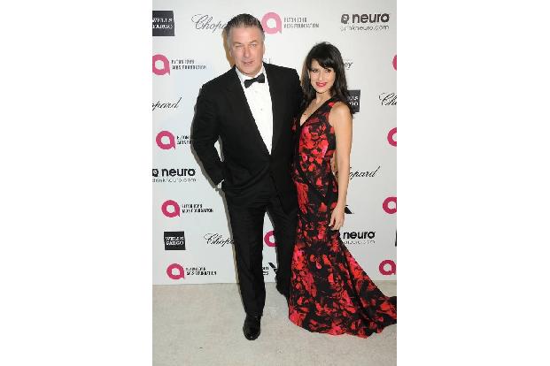 ...wird natürlich nicht abgeschworen. Zur Oscar-Party von Elton John zeigten sich die werdenden Eltern gerade erst in schick...