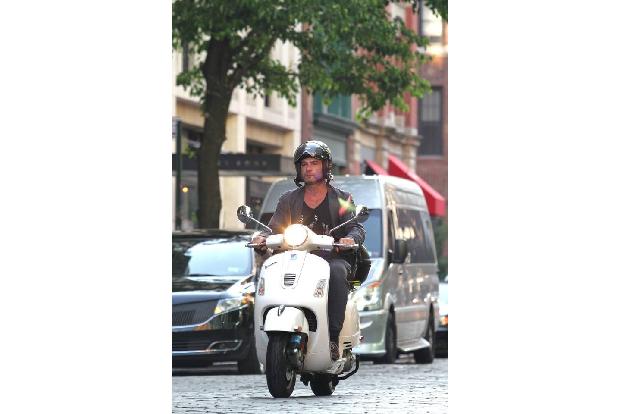 ...Parkplatz und kann sich unkompliziert durch den dichten Verkehr New Yorks schlängeln. Besonders schnell ist das Gefährt d...