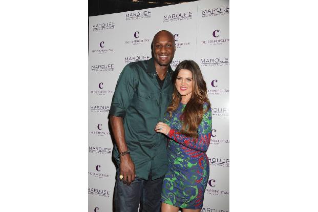 ...angelte sie sich mit Lamar Odom im Jahr 2009 einen Basketball-Profi, neben dem sie wesentlich zarter wirkte. Doch leider ...