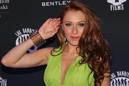 Ein paar TV-Auftritte reichen Georgina Fleur als Eintrittskarte zum roten Teppich