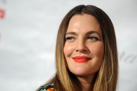 Nach dem Entzug fing Barrymore sich schnell wieder und arbeitete hart an ihrer Karriere. Als Schauspielerin ist sie gefragt ...