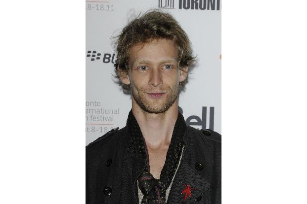 Johnny Lewis