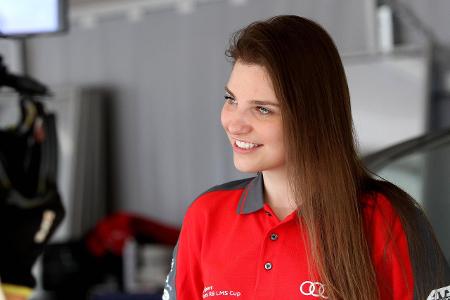 Vivien Keszthelyi (Audi Seyffarth R8 LMS Cupe) bei der Forme...
