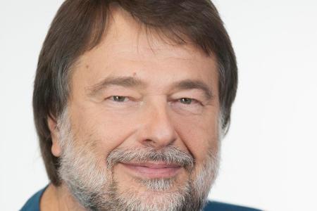 Große Trauer beim SWR: Der langjährige Radiomoderator Thomas Schmidt ist am 31. Oktober verstorben. Er wurde 62 Jahre alt. S...