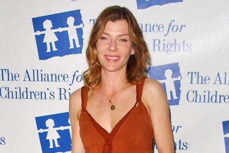 Die US-Schauspielerin Stephanie Niznik ist mit nur 52 Jahren am 23. Juni verstorben. Bekannt war sie vor allem für ihre Roll...