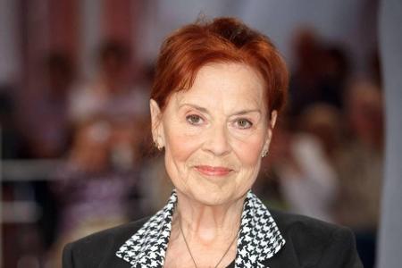 Sie war eine der bekanntesten Persönlichkeiten des DDR-Theaters und des ostdeutschen Films: Ursula Karusseit. Die Schauspiel...