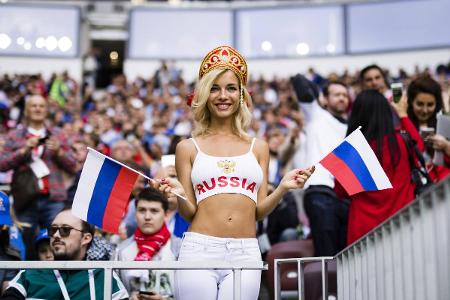 Sexy Fans 01 (2).jpg