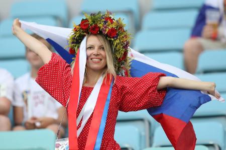 Sexy Fans 08 (8).jpg