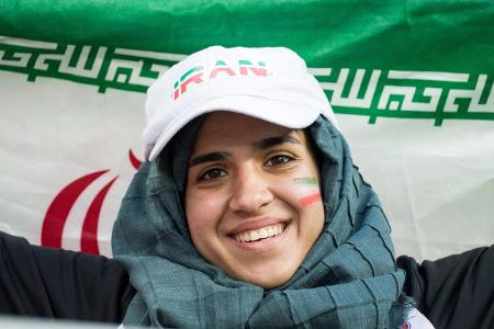 Sexy Fans 05 (1).jpg